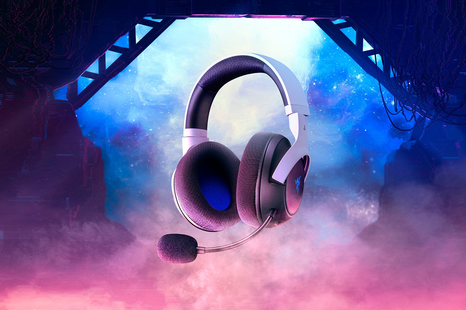 https___medias-p1.phoenix.razer.com_sys-master-phoenix-images-container_he5_h08_9450404249630_221006-kaira-hyperspeed-2-1500x1000-1