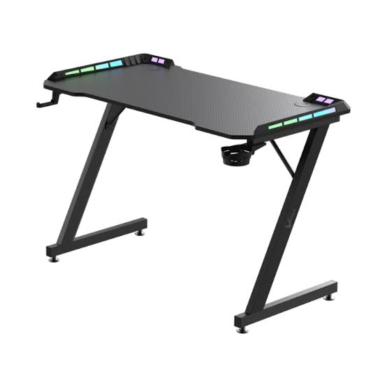 Mesa Gamer Ergonómica Fórmula V Line VD2 RGB de 110 x 60 cm | Superficie Texturizada en Fibra de Carbono Antirrayones | Iluminación Dinámica LED RGB Integrada | Estructura Fija de Acero Reforzado en Forma de Z | Soporta hasta 100 kg | Incluye Portavasos y Gancho para Auriculares | Fórmula V Line VD2 RGB Desk