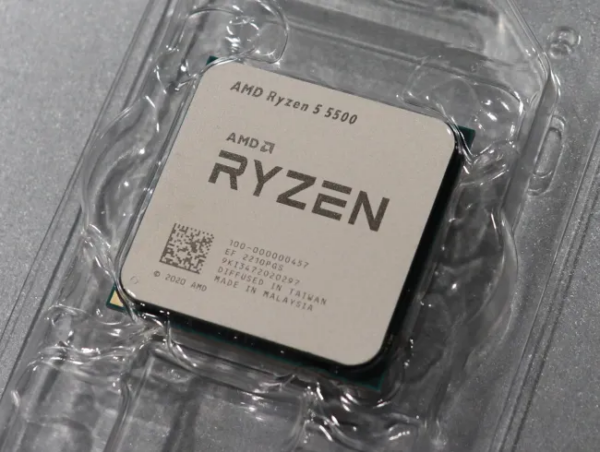 Procesador AMD Ryzen 5 5500 | USADO — Sin Caja y Sin CPU Cooler | 6 Meses de Garantía | Arquitectura Zen 3 (7nm, Troquel Cezanne) | 6 Núcleos / 12 Hilos | Reloj Base 3.6GHz / Boost hasta 4.2GHz | Caché L3 de 16MB | PCIe 3.0 | TDP 65W | Socket AM4 | Multiplicador Desbloqueado